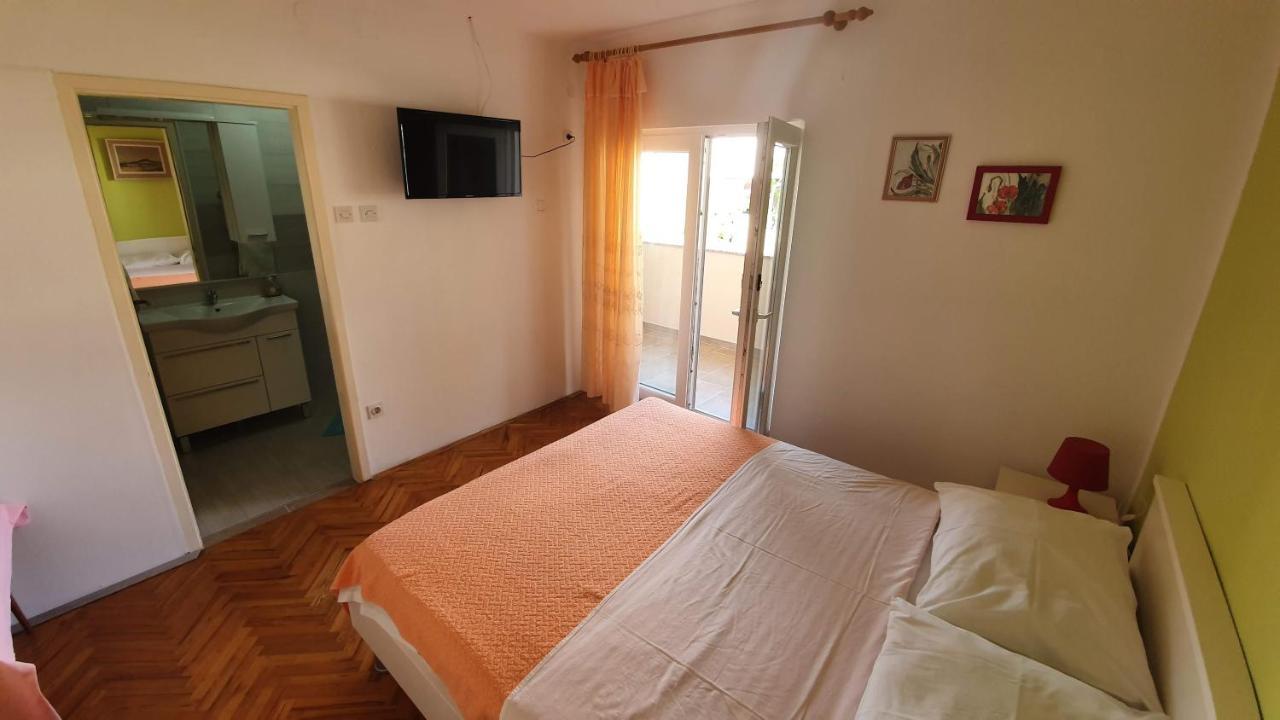Double Rooms With Terrace Tomica Baška Εξωτερικό φωτογραφία
