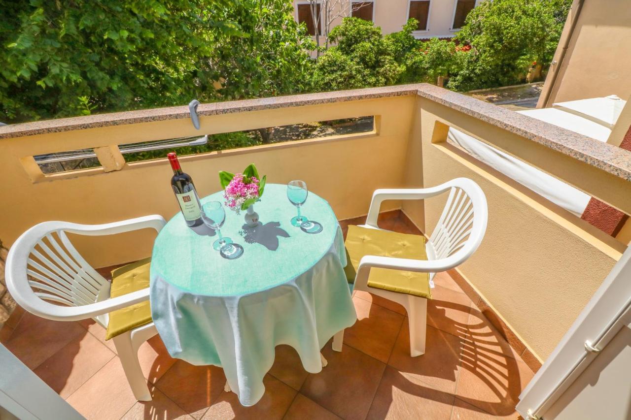 Double Rooms With Terrace Tomica Baška Εξωτερικό φωτογραφία