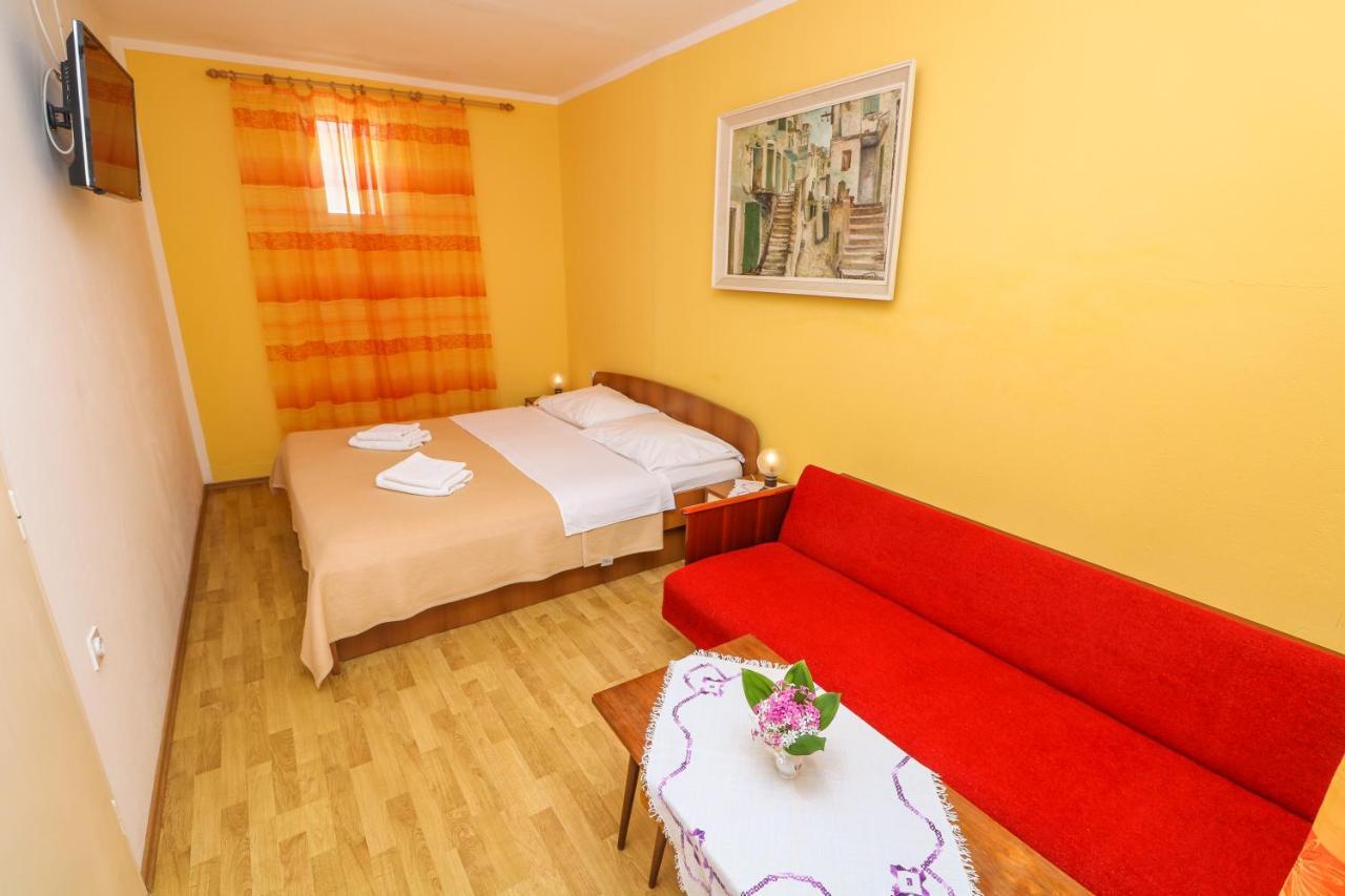 Double Rooms With Terrace Tomica Baška Εξωτερικό φωτογραφία